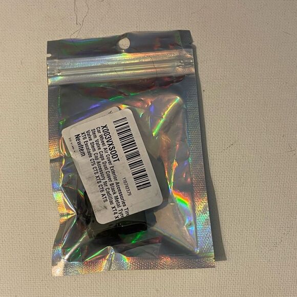 Cadillac Valve Stem Caps in Black set of 4 NWT - Picture 4 of 4